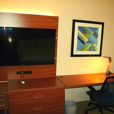 Holiday Inn Express Hotel & Suites Marina By Ihg Exteriör bild