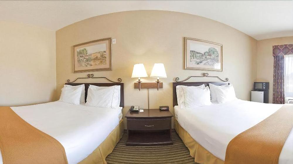 Holiday Inn Express Hotel & Suites Marina By Ihg Exteriör bild