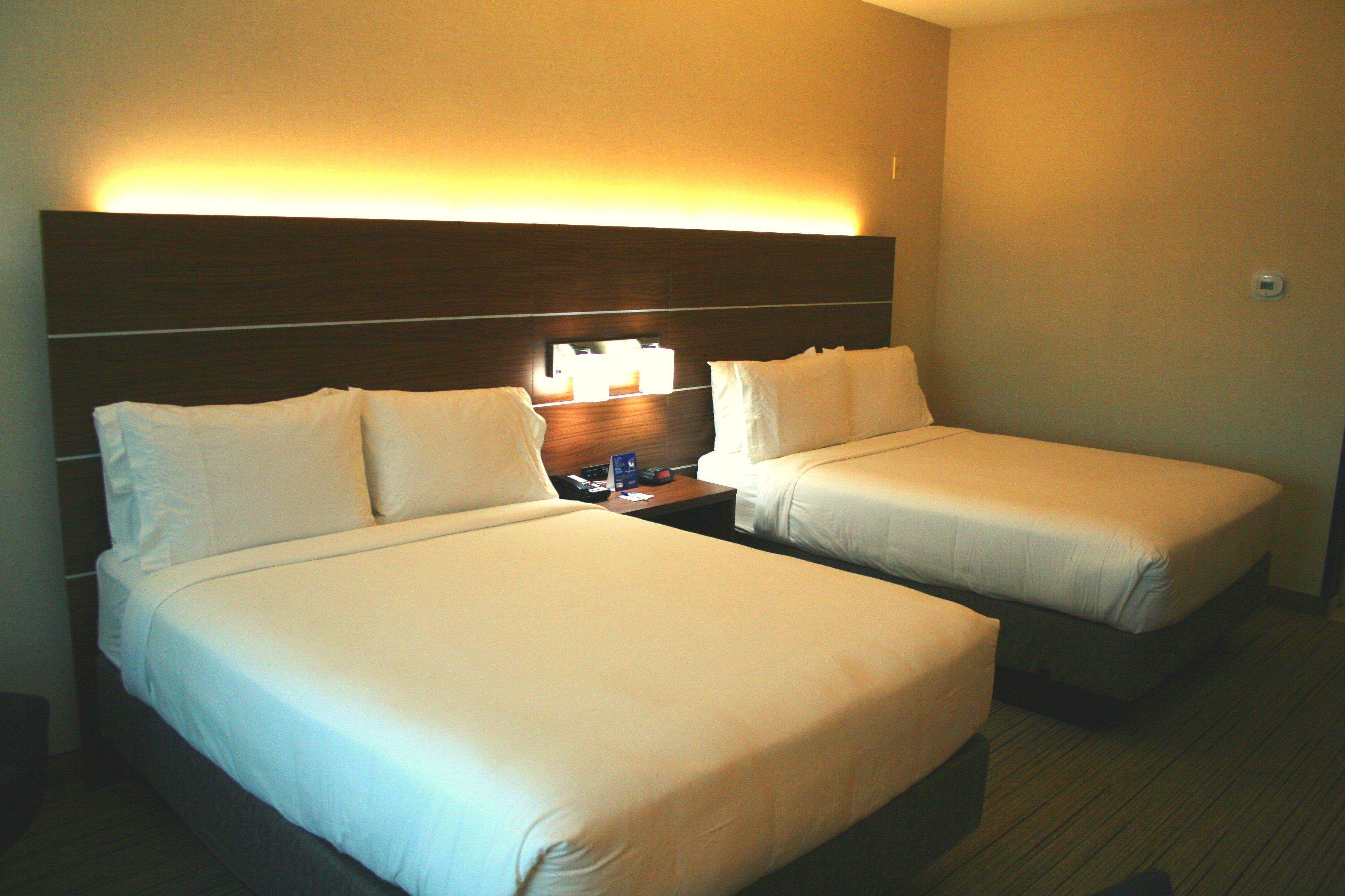 Holiday Inn Express Hotel & Suites Marina By Ihg Exteriör bild