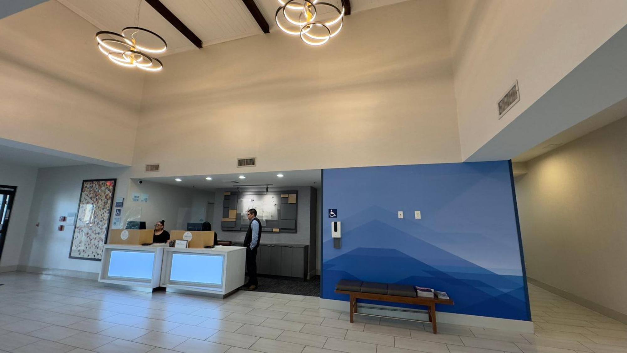 Holiday Inn Express Hotel & Suites Marina By Ihg Exteriör bild